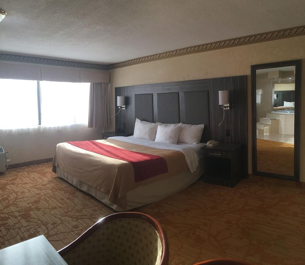 Comfort Inn Meadowvale Mississauga Dış mekan fotoğraf