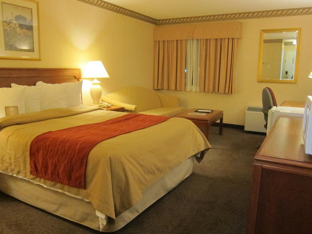 Comfort Inn Meadowvale Mississauga Dış mekan fotoğraf