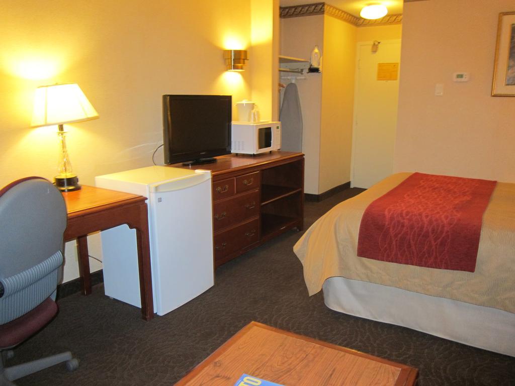 Comfort Inn Meadowvale Mississauga Dış mekan fotoğraf