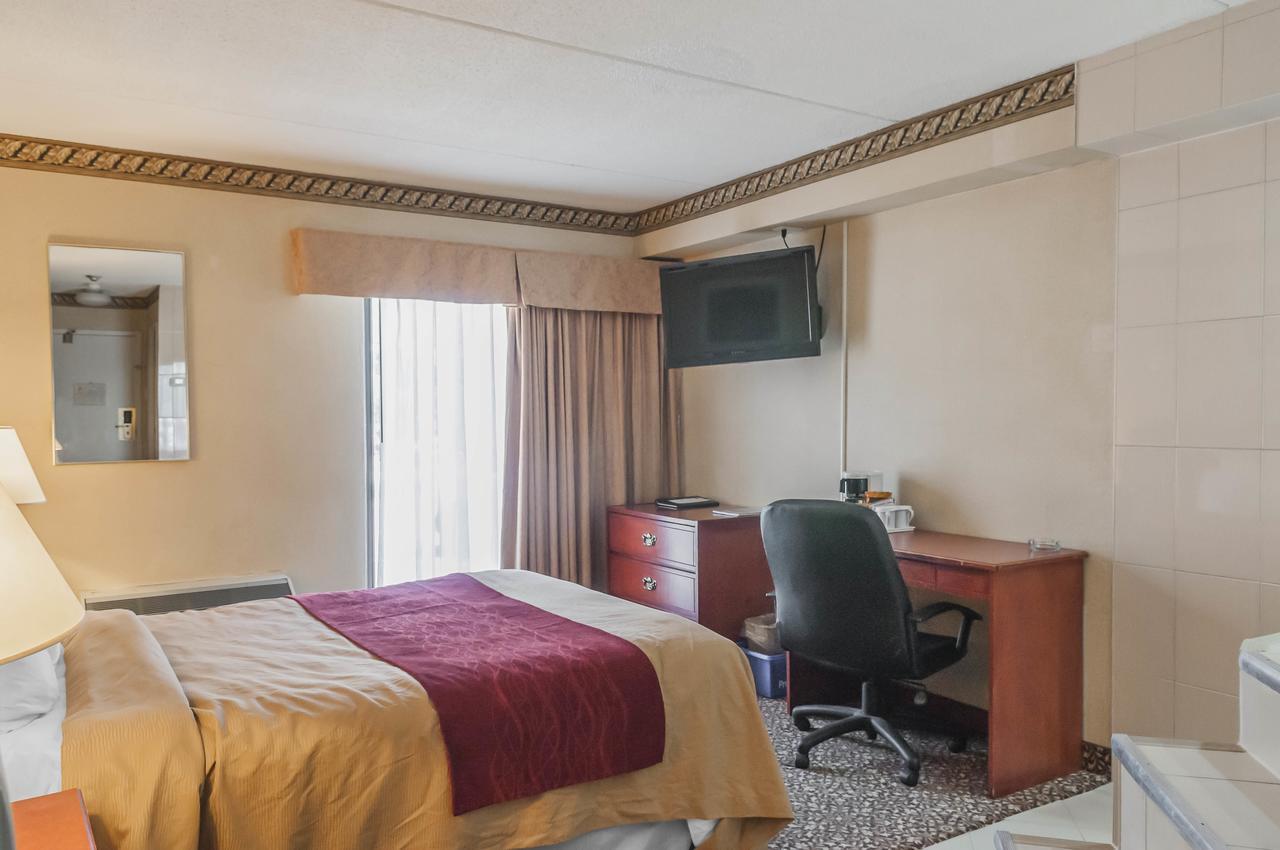 Comfort Inn Meadowvale Mississauga Dış mekan fotoğraf