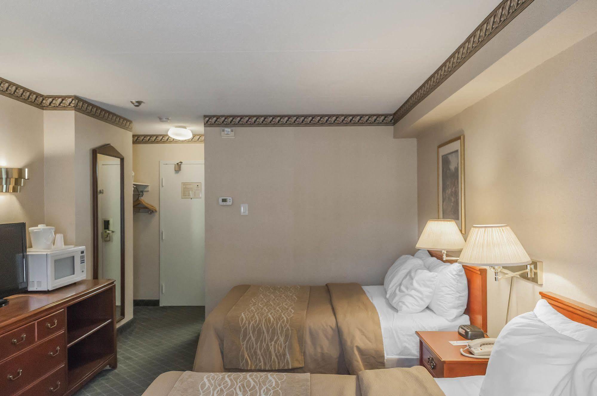 Comfort Inn Meadowvale Mississauga Dış mekan fotoğraf