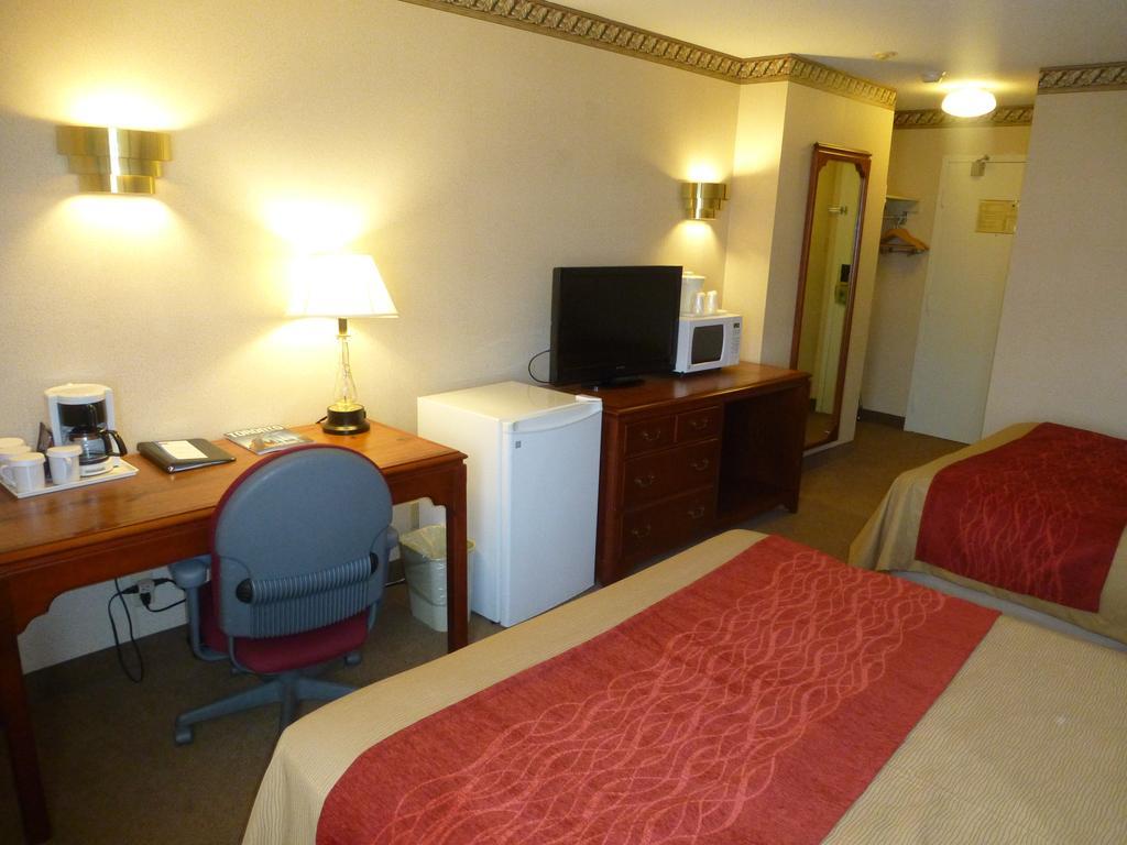 Comfort Inn Meadowvale Mississauga Dış mekan fotoğraf