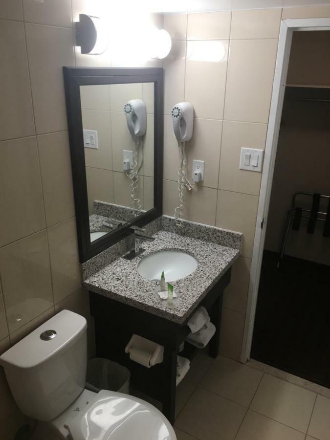 Comfort Inn Meadowvale Mississauga Dış mekan fotoğraf